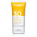 Clarins Invisible Sun Care Gel-to-Oil SPF 30 гель солнцезащитный для лица 50 мл.